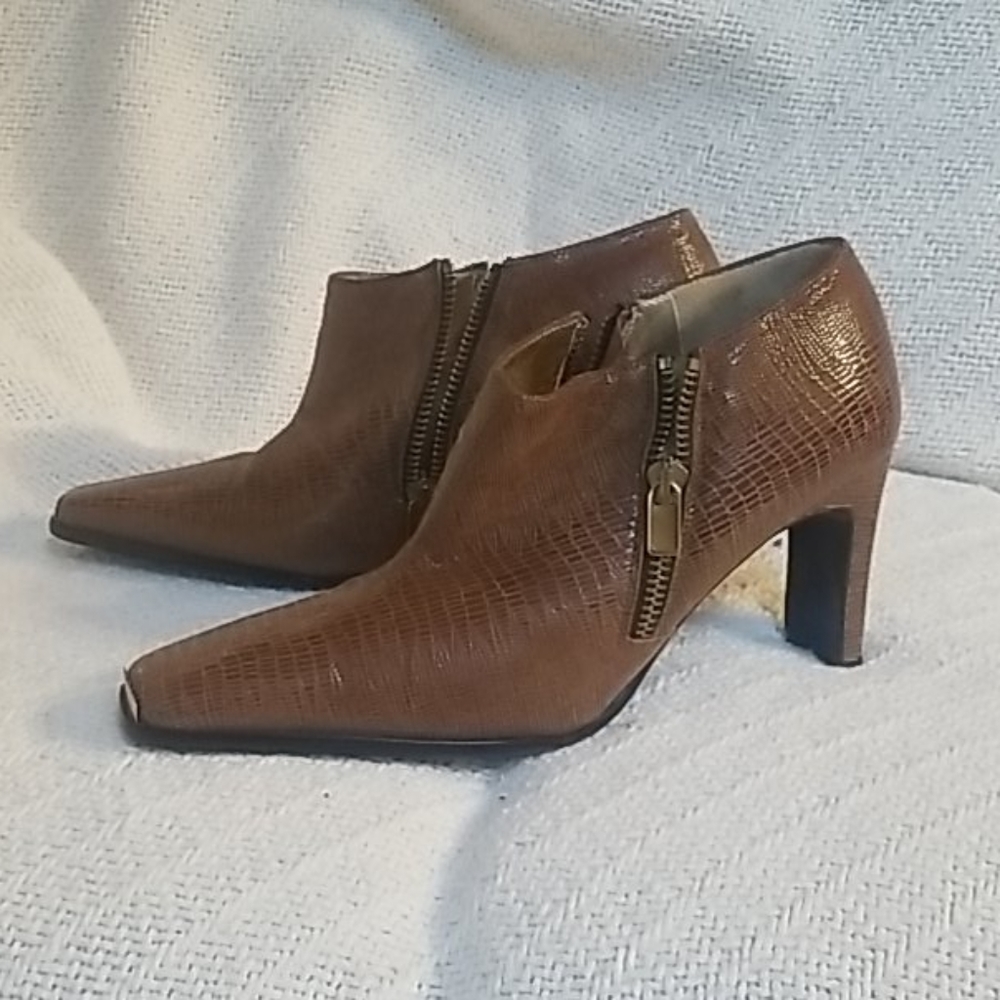 Timothy Hitsman Ladies Shoes 6 M LN